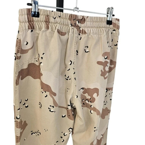 Aritzia TNA Women's Alix Jogger Pant Size Small Camo Army Pant - Picture 4 of 8